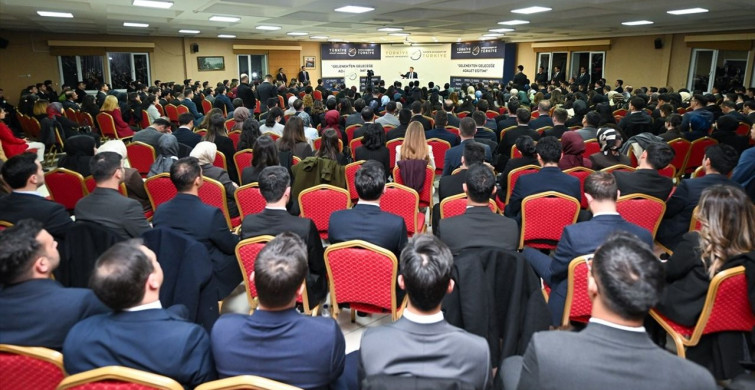 Adalet Bakanı Tunç, Türkiye Adalet Akademisi'nde Hakim-Savcı Yardımcılarıyla Bir Araya Geldi