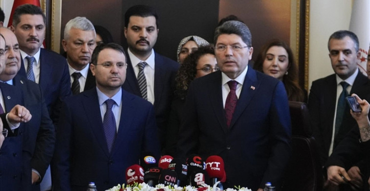 Adalet Bakanlığı'nda devir teslim töreni gerçekleştirildi