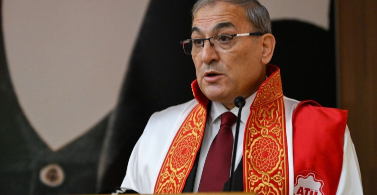 Adana Alparslan Türkeş Üniversitesi 2025-2026 Akademik Yılı Törenle Açıldı