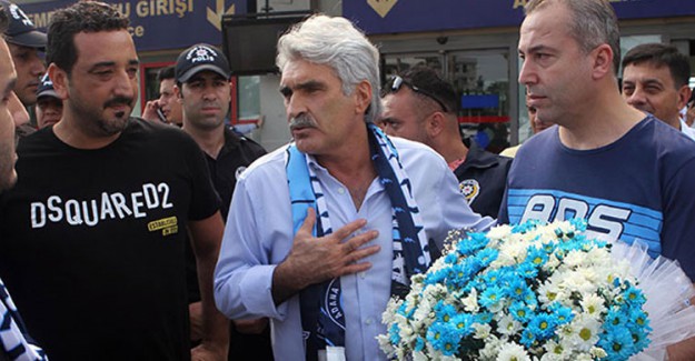 Adana Demirspor'un Yeni Teknik Direktörü Uğur Tütüneker'e Coşkulu Karşılama!