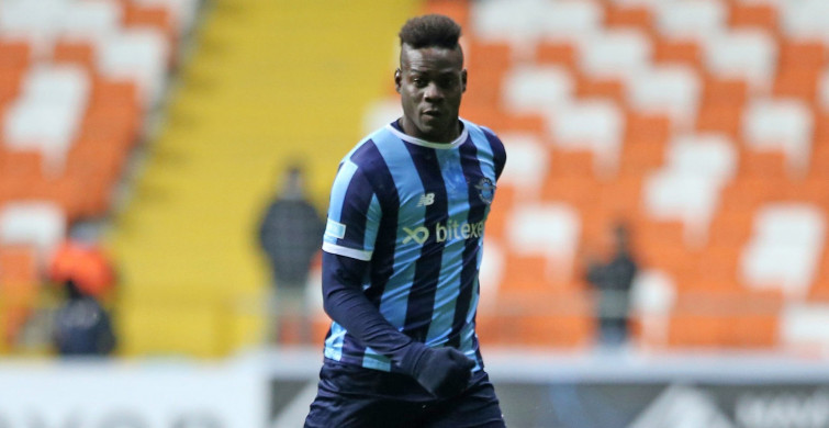 Adana Demirspor'un yıldızı Mario Balotelli Lionel Messi ve Cristiano Ronaldo ile aynı yeteneklere sahip olduğunu söyledi