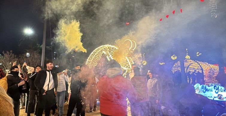 Adana ve Mersin'de Yeni Yıl Coşkusu
