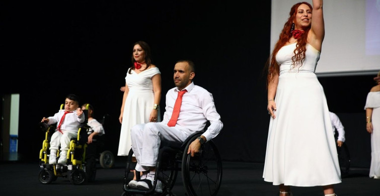 Adana'da Engelli Bireyler İçin Dans Etkinliği Düzenlendi
