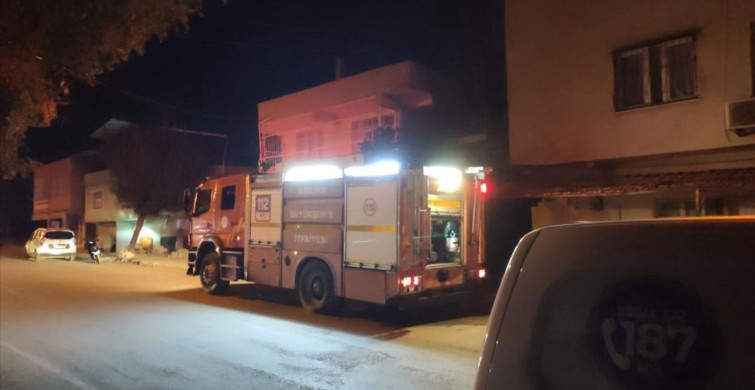 Adana'da Ev Yangını: 4 Kişi Dumandan Etkilendi