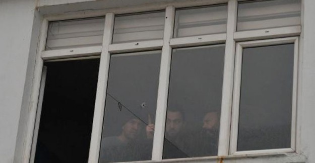 Adana'da İYİ Parti Binasına Silahlı Saldırı Düzenlendi