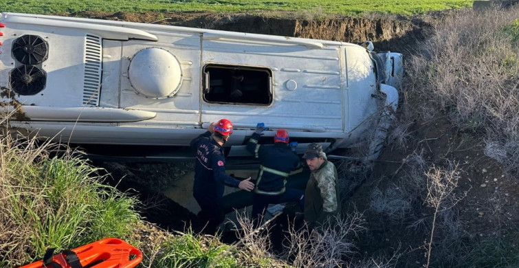 Adana'da Öğrenci Servisi Dereye Düştü: 9 Yaralı