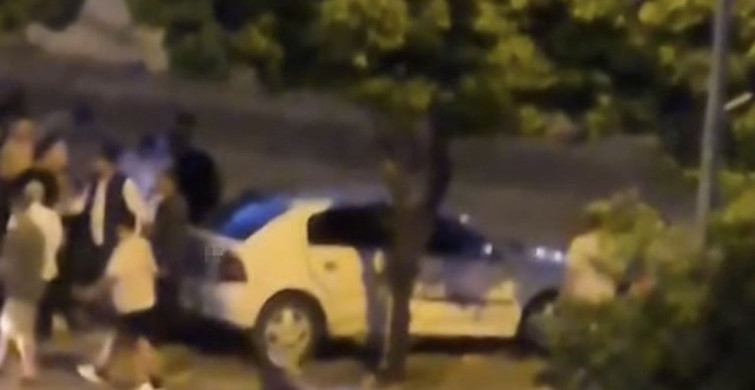 Adana'da Otomobil Sulama Kanalına Asılı Kaldı