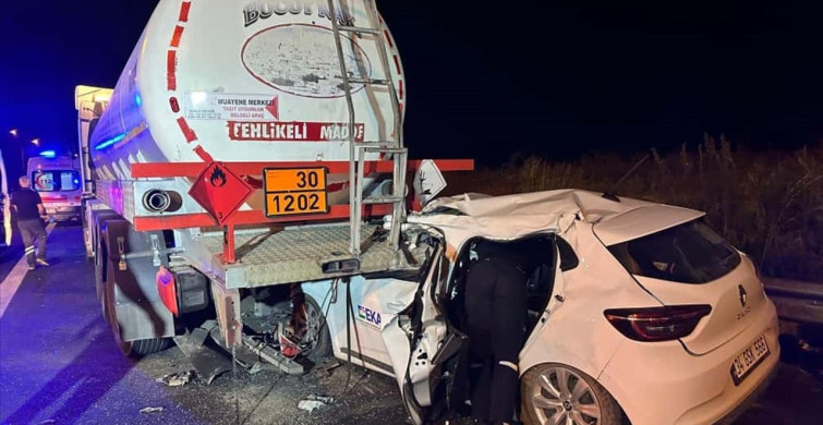 Adana'da Otoyolda Kaza: 2 Yaralı