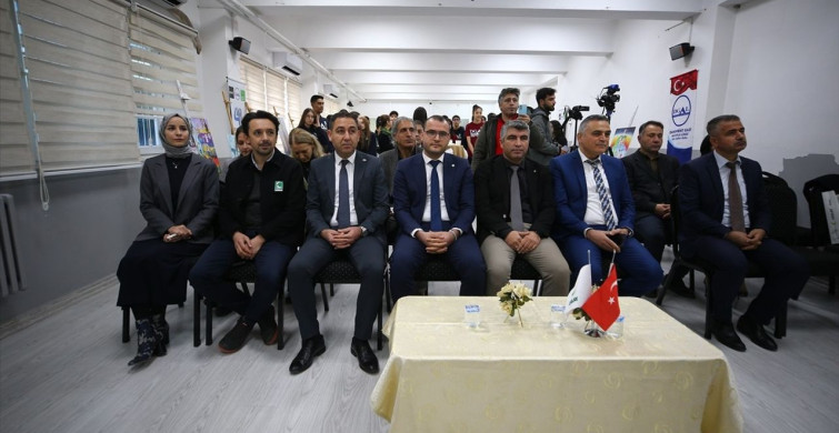 Adana'da 'Sağlıklı Nesil Sağlıklı Gelecek' Sergisi Açıldı