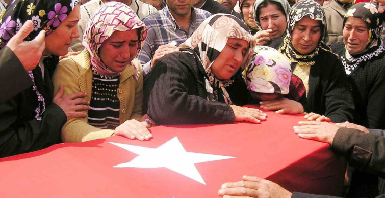 Adana'da Şehit Annesinin Dramı: Evinde Oturamayan Anne