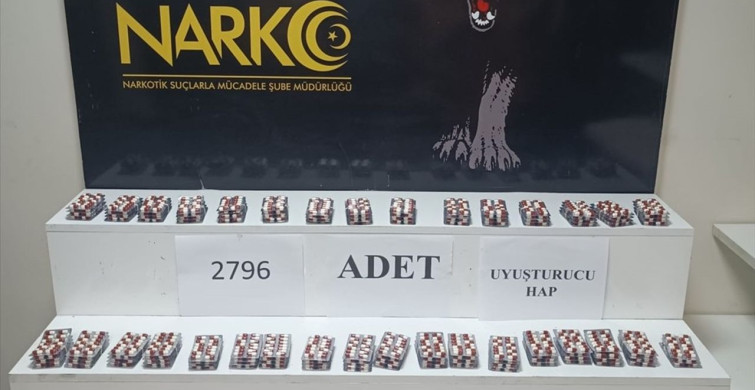 Adana'da Takside 2,796 Uyuşturucu Hap Ele Geçirildi
