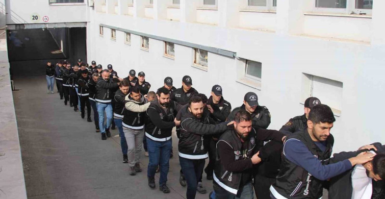 Adana'da Tarihi Kaçak Sigara Operasyonu