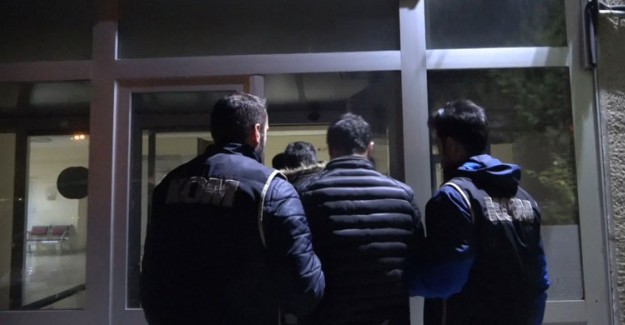 Adana'da Tefecilik Operasyonu! Aralarında İmam ve Muhtar da Var