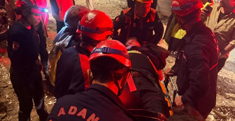 Adana'da Uçuruma Yuvarlanan Araç Sürücüsü Yaralandı