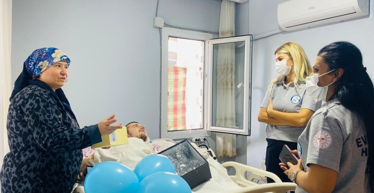 Adana'da Yatağa Bağımlı Genç İçin Sürpriz Doğum Günü