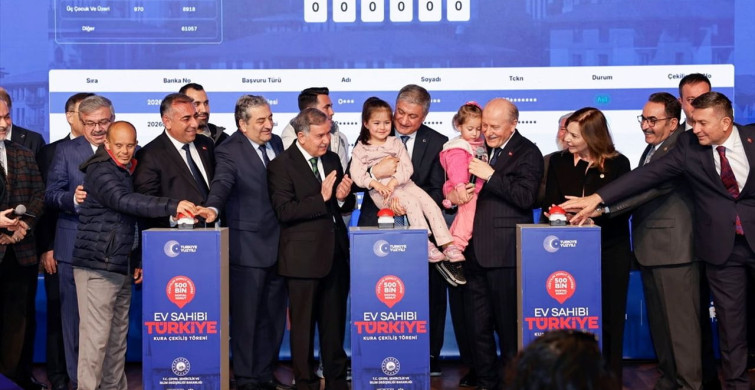 Adana'da Yüzyılın Konut Projesi Kuraları Çekildi