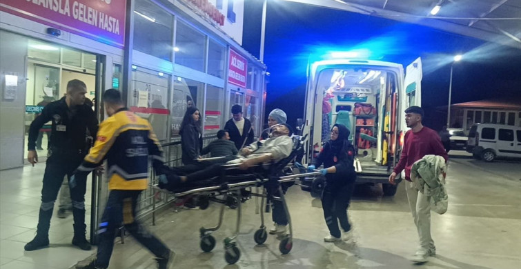 Adana'nın Kozan İlçesinde Bıçaklı Kavga: İki Yaralı