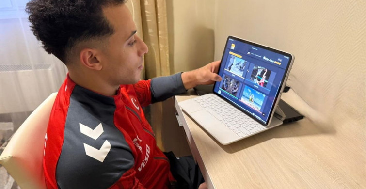 Adem Asil, Yılın Kareleri Oylamasına Katıldı