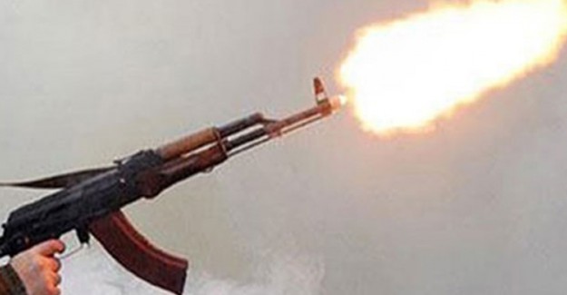 Aden'de BAE destekli Gruplarla Yemen Ordusu Arasında Çatışma Sonucunda 1 Kişi Öldü