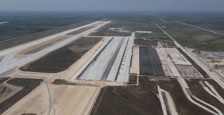 Adil Karaismailoğlu'ndan Çukurova Havalimanı Açıklaması