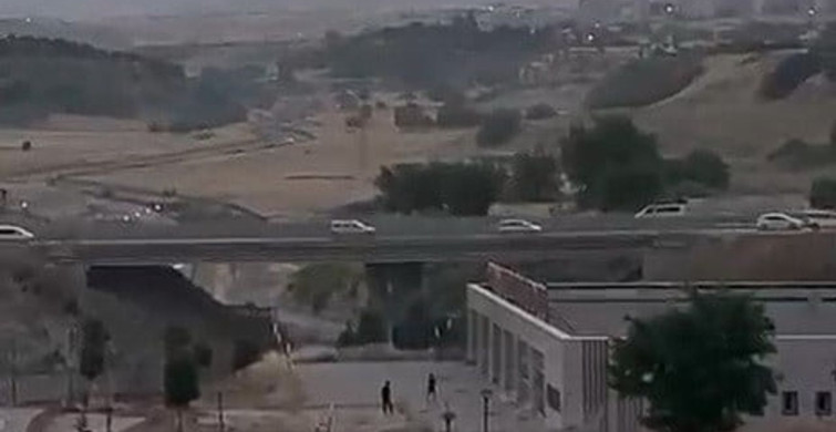 Adıyaman Millet Bahçesi'ndeki yapıların camları taşlanarak kırıldı