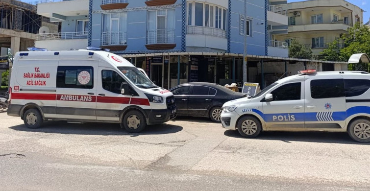 Adıyaman'da Balkona Çıkan Şahıs İkna Edilerek Kurtarıldı