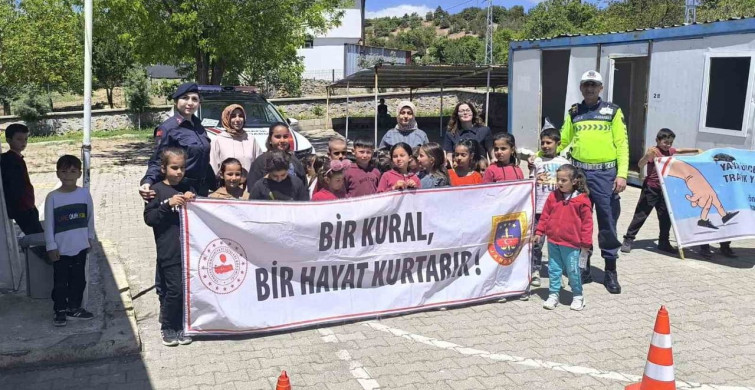 Adıyaman'da Öğrencilere Trafik Eğitimi Verildi