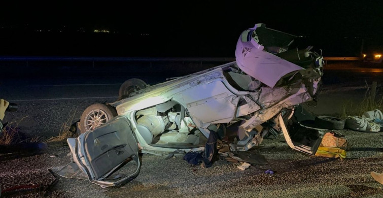 Adıyaman'da Şarampole Devrilen Araçta 4 Yaralı