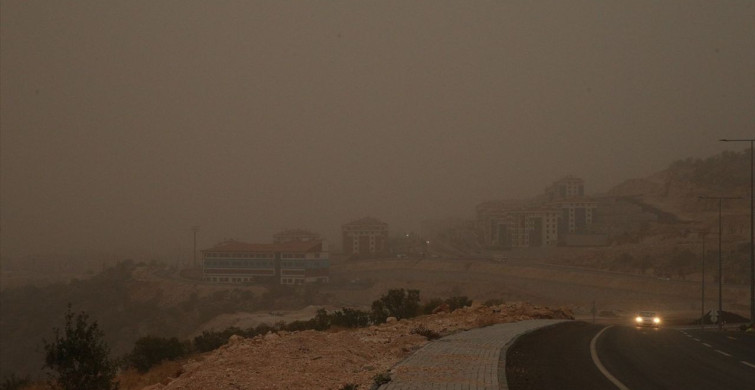 Adıyaman'da Toz Taşınımı Hayatı Olumsuz Etkiliyor