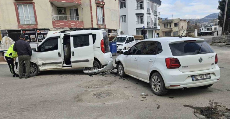 Adıyaman'da Trafik Kazası: Bir Yaralı