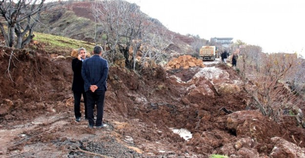 Adıyaman'da Yağışlar Heyelana Yol Açtı