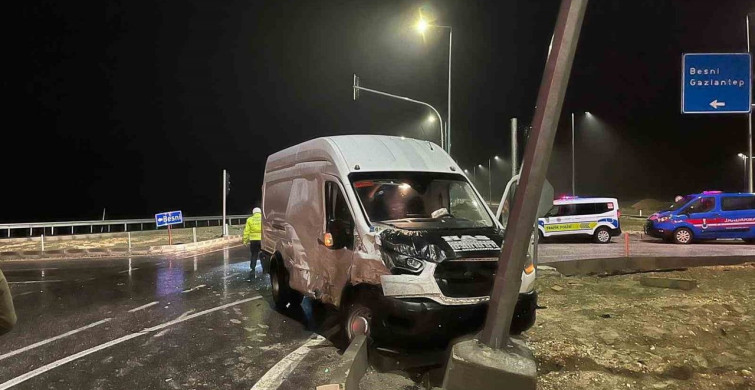 Adıyaman'da Zincirleme Kaza: 4 Yaralı