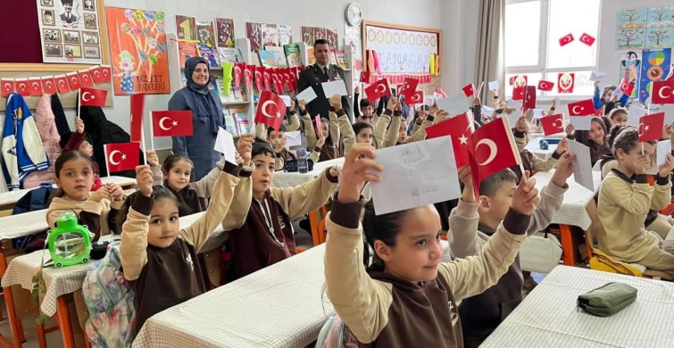 Adıyaman'dan Mehmetçiğe Anlamlı Mektuplar