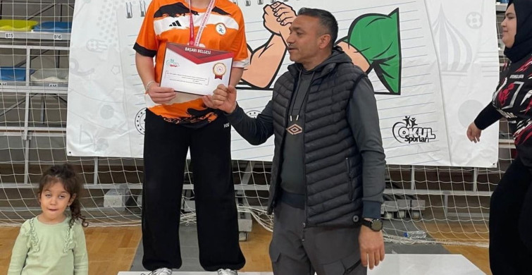 Adıyamanlı Rahime Ballık Türkiye İkincisi Oldu