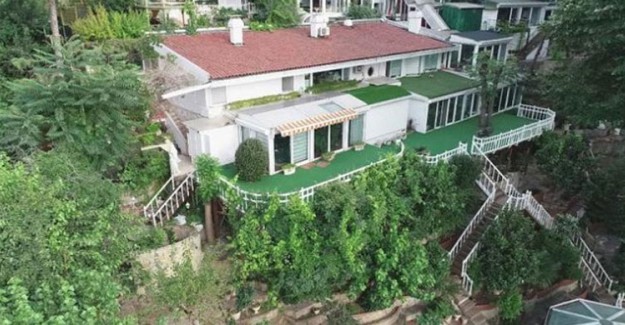 Adnan Oktar'a Bir Şok Daha! Kamyonlara Yükleyip Götürüldü! 