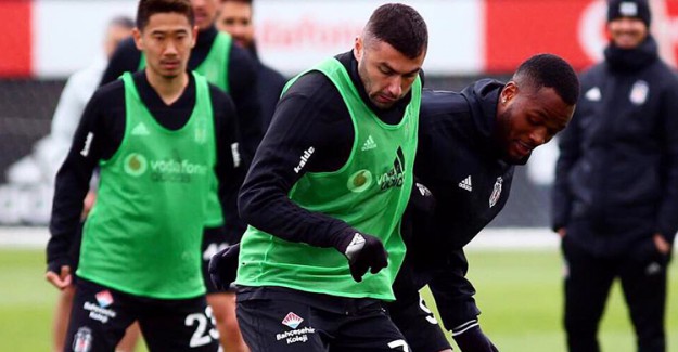 Adriano Antrenmandaki Yerini Aldı