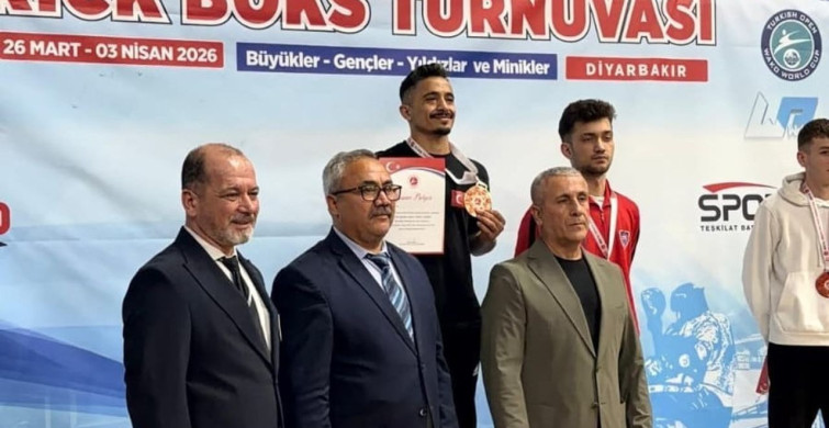 ADÜ Öğrencisi Kick Boks Türkiye Şampiyonu