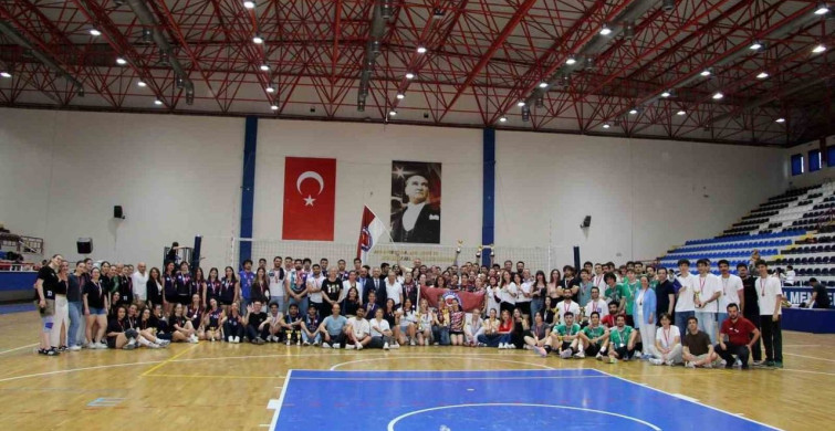 ADÜFEST 29. Spor Şenlikleri Kupa Töreni Gerçekleşti