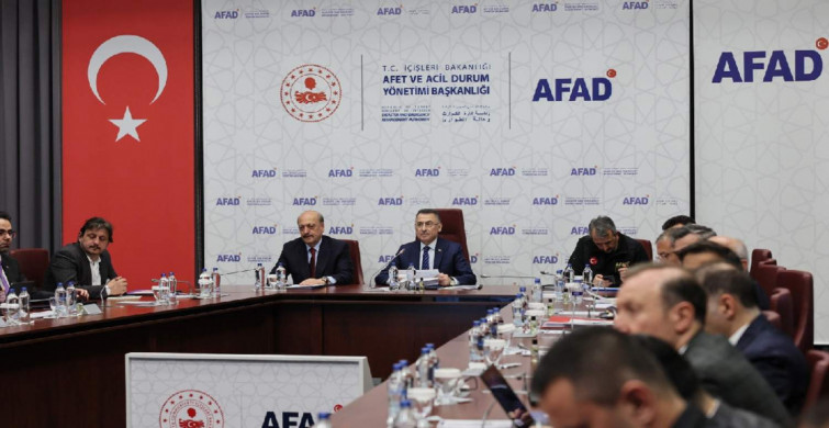 AFAD Merkezi'nde kritik toplantı: Risk değerlendirmeleri ve çalışmalar üzerinde duruldu