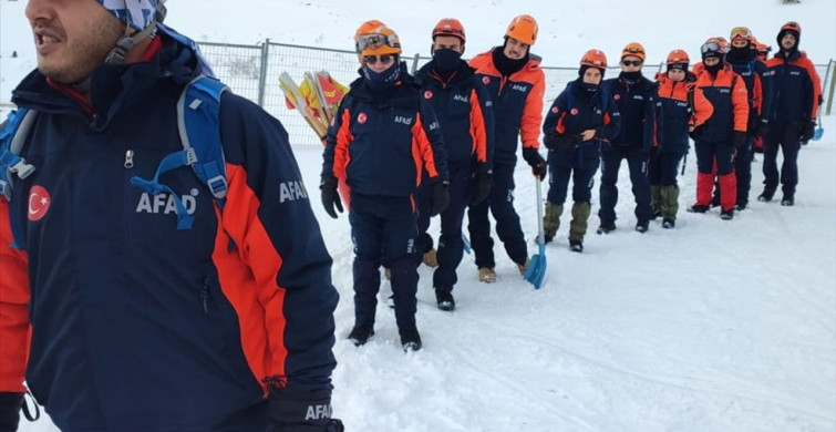AFAD Uludağ'da Kış Şartlarında Arama Kurtarma Eğitimi Düzenledi