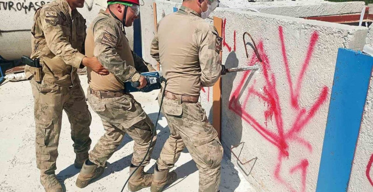 AFAD'dan Askeri Personele Enkazda Arama Kurtarma Eğitimi