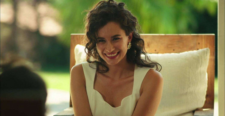 Afara Hande Doğandemir kimdir, nereli, evli mi? Hande Doğandemir kaç yaşında, gerçek adı nedir? Hande Doğandemir hayatı ve biyografisi