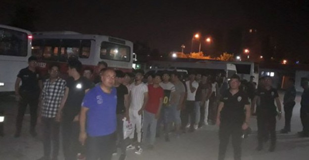 Afganistan Uyruklu 99 Mülteci Sınır Dışı Edildi