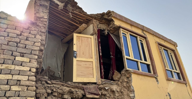 Afganistan'da 6,3 Büyüklüğünde Deprem: 19 Ölü, 320 Yaralı