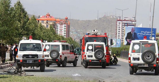 Afganistan'da Bombalı Saldırı: 10 Kişi Hayatını Kaybetti