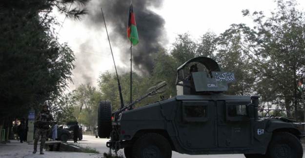 Afganistan'da Bombalı Saldırıda 2 Sivil Hayatını Kaybetti