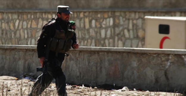 Afganistan'da Polis Merkezine Saldırı: 3 Ölü, 2 Yaralı 