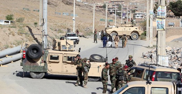  Afganistan’da Taliban Saldırısı: 21 Ölü!