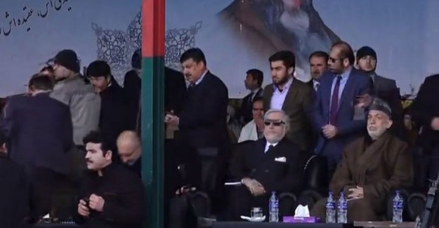 Afganistan'da Üst Düzey İsimlerin de Olduğu Törende Patlama