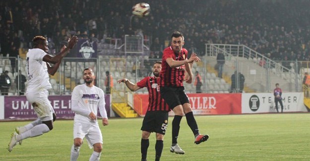 Afjet Afyonspor Evinde Ersel’le Güldü!